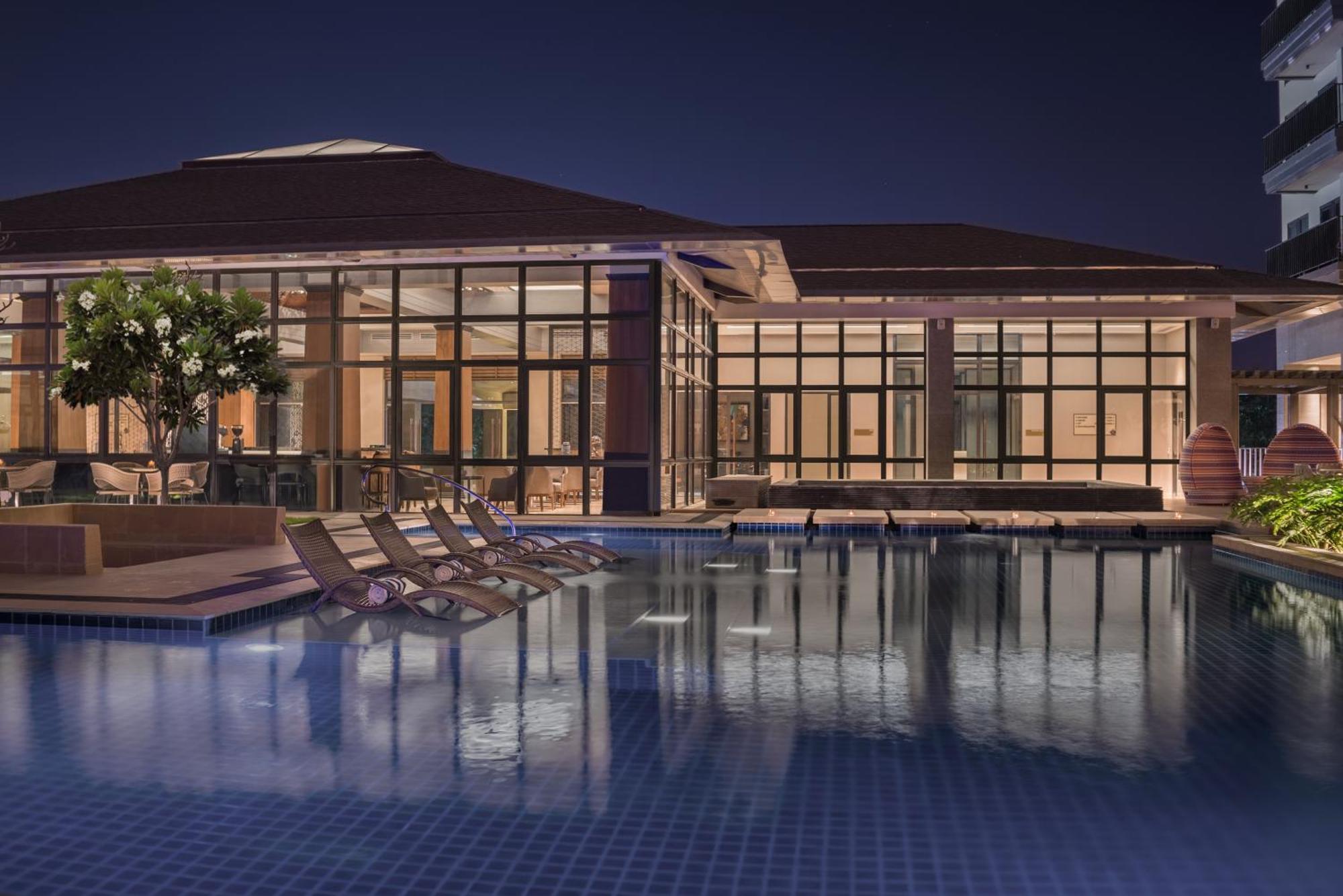 Hotel Dusit Thani Davao