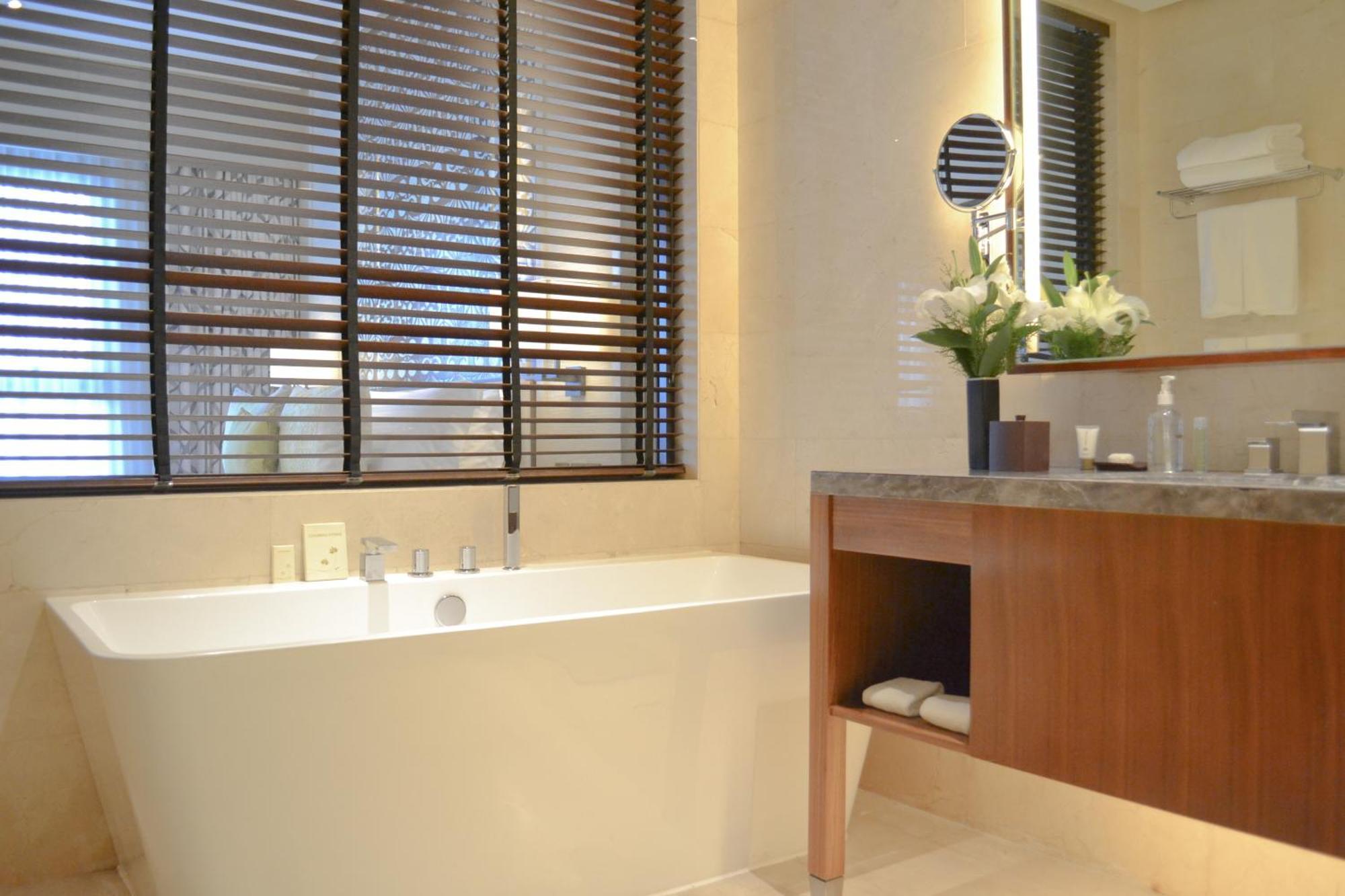 Dusit Thani 5* Davao